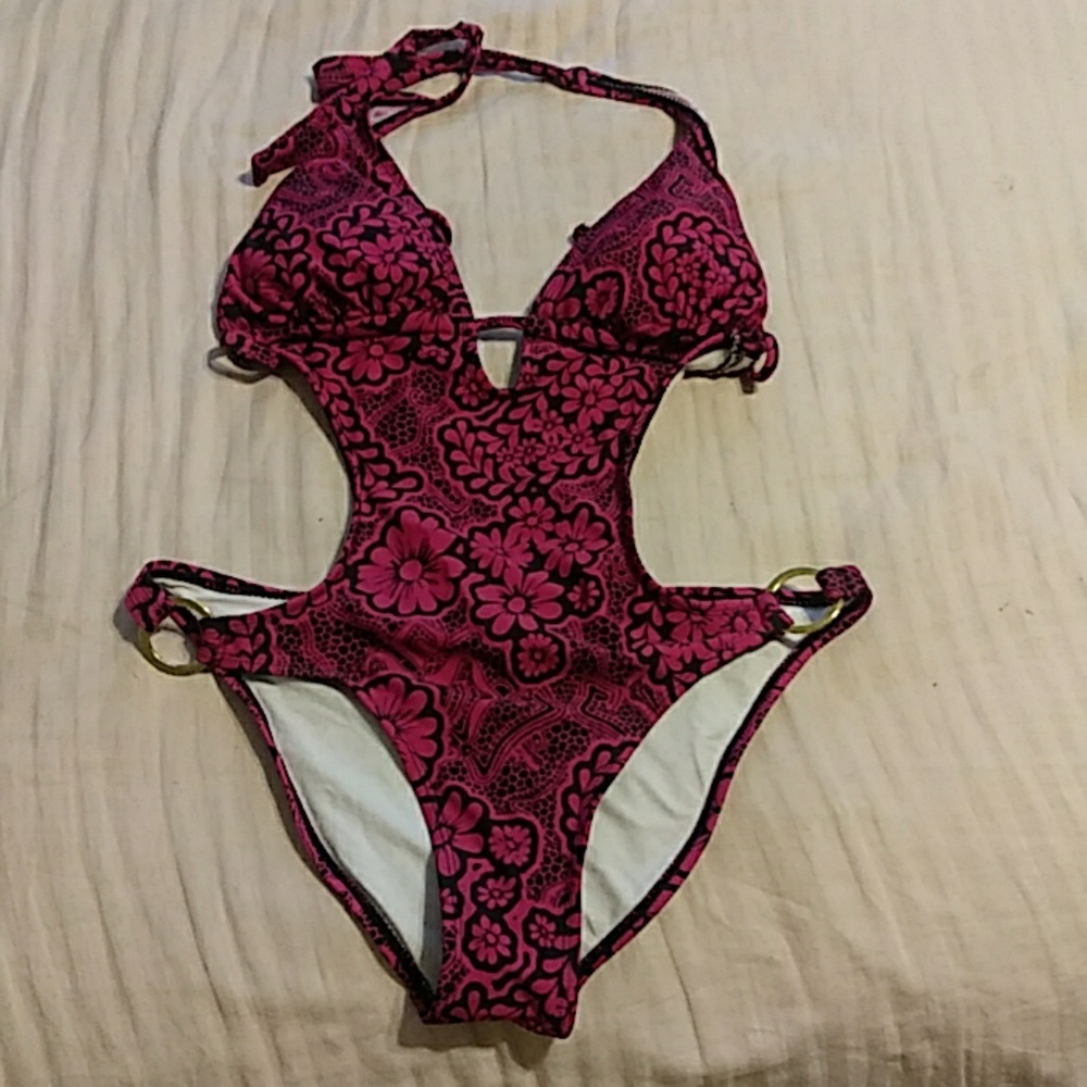 Bathing suit